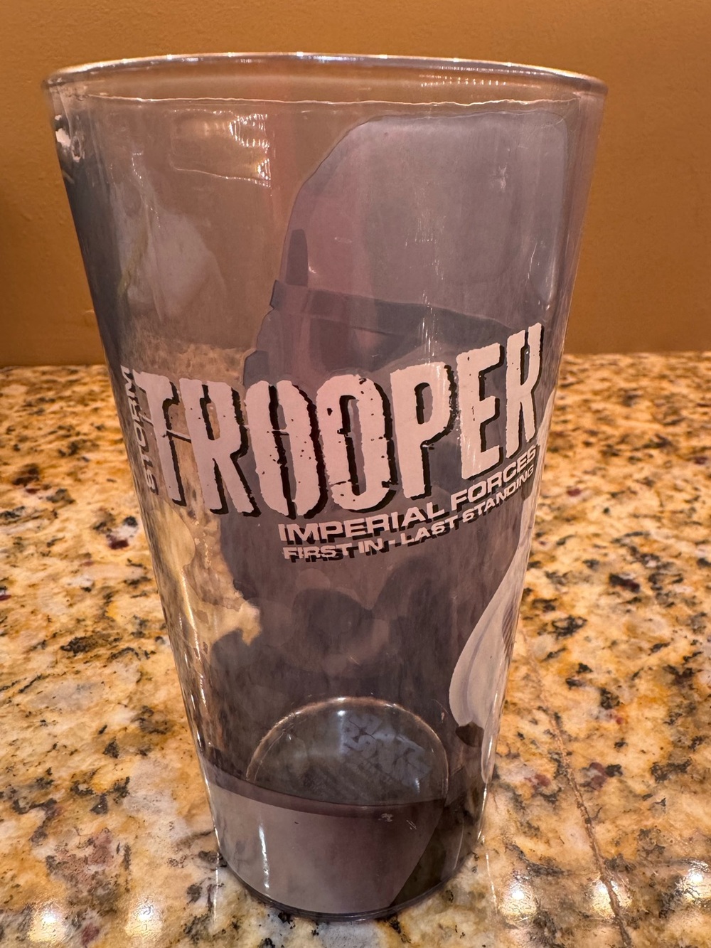 Star Wars: Disney: Trooper Imperial Forces Tall Glass - graphics: 16oz pint